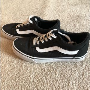 Vans ward women’s skate shoes